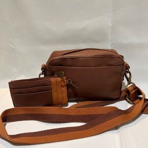 Thirty One Gifts  brown crossbody purse with matching card wallet. 7 1/2 x 5